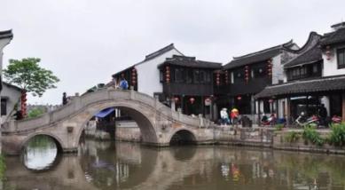 赠人玫瑰，手有余香——送呢，送呢，还是送呢？